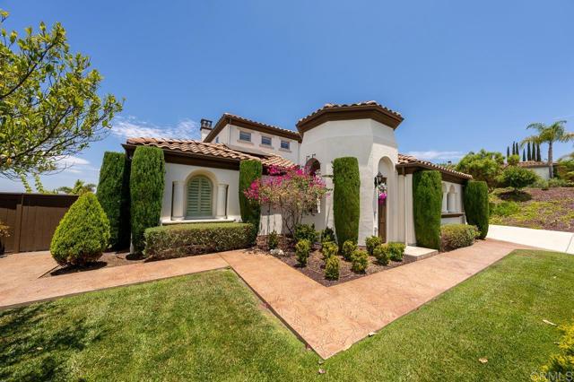 1863 Camino Mojave, Chula Vista CA: https://media.crmls.org/mediaz/03b18e32-2b47-4550-ae7e-5799e6624167.jpg