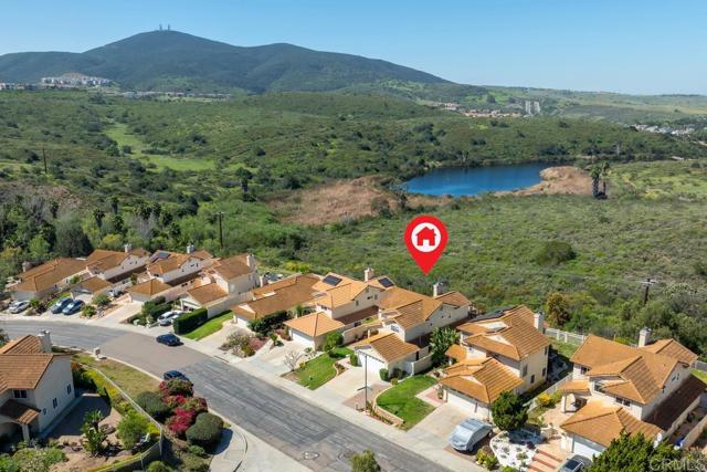 15778 Camino Crisalida, San Diego CA: https://media.crmls.org/mediaz/03b1d7f9-1094-4f46-a632-b47c6b306e88.jpg