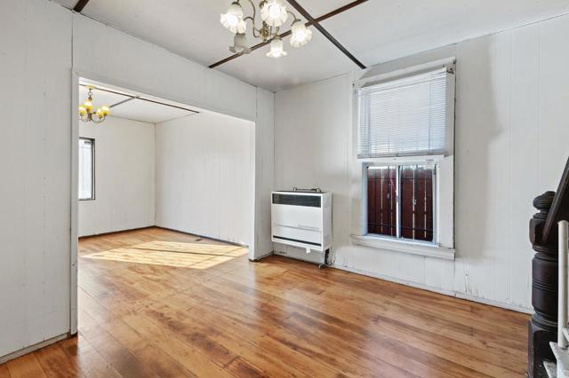 3014 Coolidge Avenue, Oakland CA: https://media.crmls.org/mediaz/03b2b73e-9418-421a-9cef-41a6988632ed.jpg