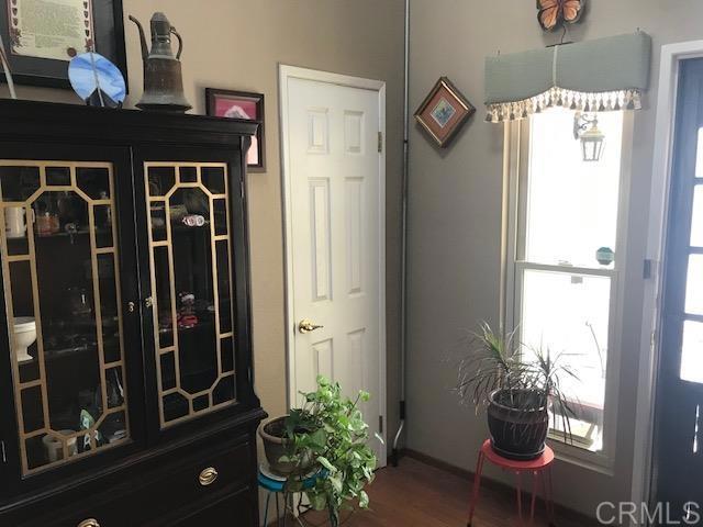 Detail Gallery Image 5 of 39 For 346 Hunter Ct, Alpine,  CA 91901 - 3 Beds | 2 Baths