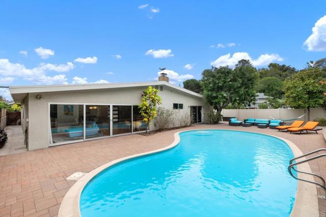 2104 Crownhill Road, San Diego CA: https://media.crmls.org/mediaz/03b36603-23e2-4a85-939d-d4217b6508bc.jpg