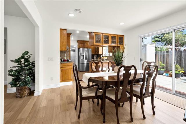 670 Van Buren Circle, Monterey CA: https://media.crmls.org/mediaz/03b37e2f-26b2-4108-a1d1-71964e3a7c9f.jpg