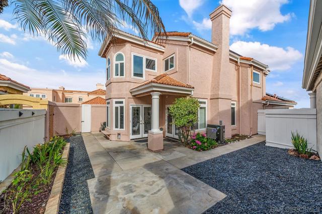 100 Tunapuna Lane, Coronado CA: https://media.crmls.org/mediaz/03b3ea14-19d3-4283-90af-c9f41fa0b44a.jpg
