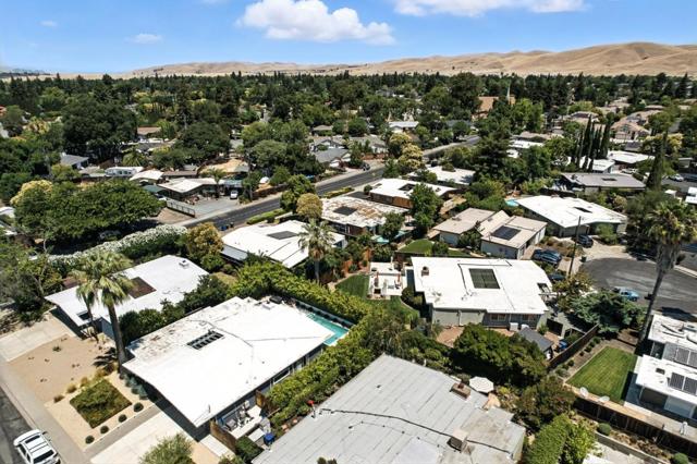 1579 West Street, Concord CA: https://media.crmls.org/mediaz/03b48c1c-fd5b-4740-9bb3-a40cd6419cc0.jpg