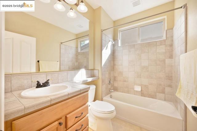 Image 24 of 54 For 5736 Palmera Ln