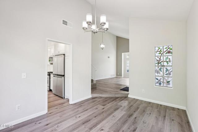 Detail Gallery Image 13 of 48 For 5451 Summerfield St, Camarillo,  CA 93012 - 4 Beds | 3 Baths