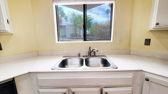 3155 E Ramon Road, Palm Springs CA: https://media.crmls.org/mediaz/03b58169-99c8-4ed8-95c3-7a97db7b25ca.jpg