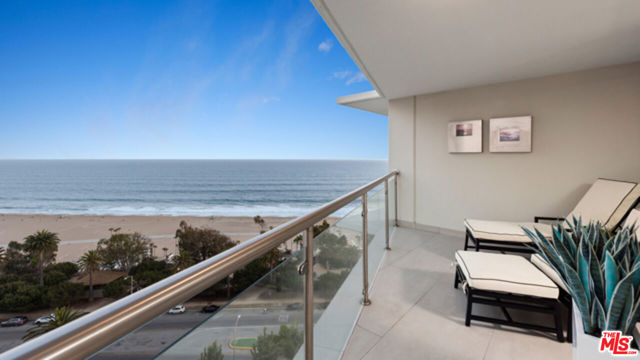 201 Ocean Avenue, Santa Monica CA: https://media.crmls.org/mediaz/03b5e0e3-c030-4814-b574-c20704a54423.jpg