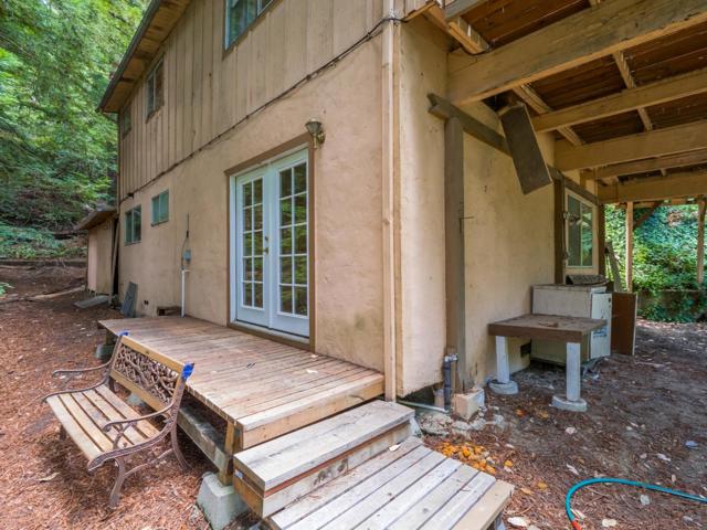 325 Woodland Drive, Scotts Valley CA: https://media.crmls.org/mediaz/03b5eac2-202a-479a-8d6d-b03f021e92b1.jpg