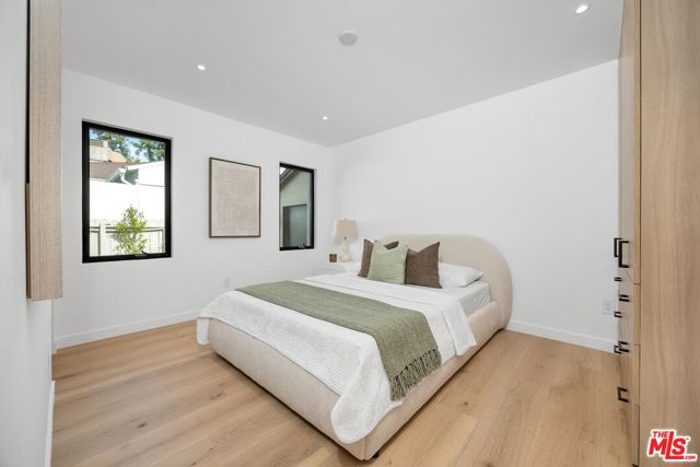 4627 Sunnyslope Avenue, Sherman Oaks CA: https://media.crmls.org/mediaz/03b68a26-47e7-4df2-a7bc-639a3dad981b.jpg