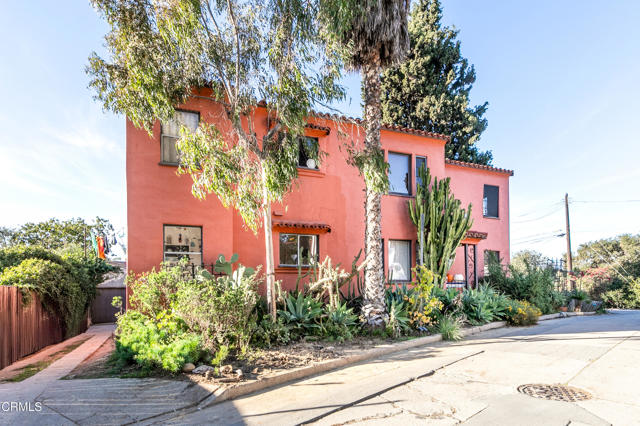 Detail Gallery Image 2 of 23 For 2309 Vista Gordo Dr, Los Angeles,  CA 90026 - – Beds | – Baths