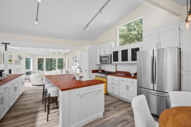 321 Valencia Road, Aptos CA: https://media.crmls.org/mediaz/03b8f569-63a2-4a17-8412-3b21e2d988fa.jpg