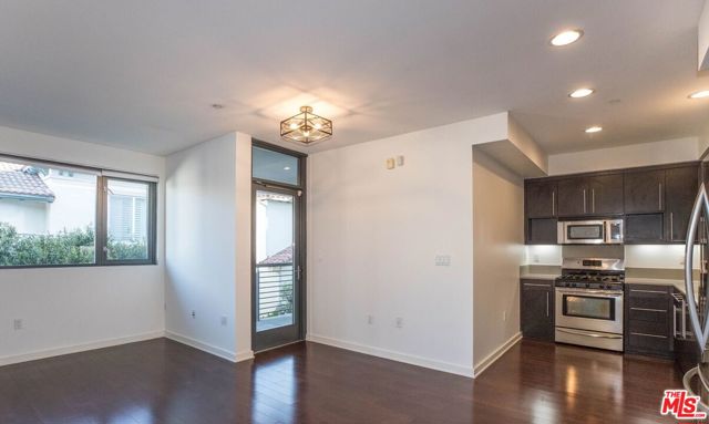 13045 Pacific #337, Los Angeles, CA 90094