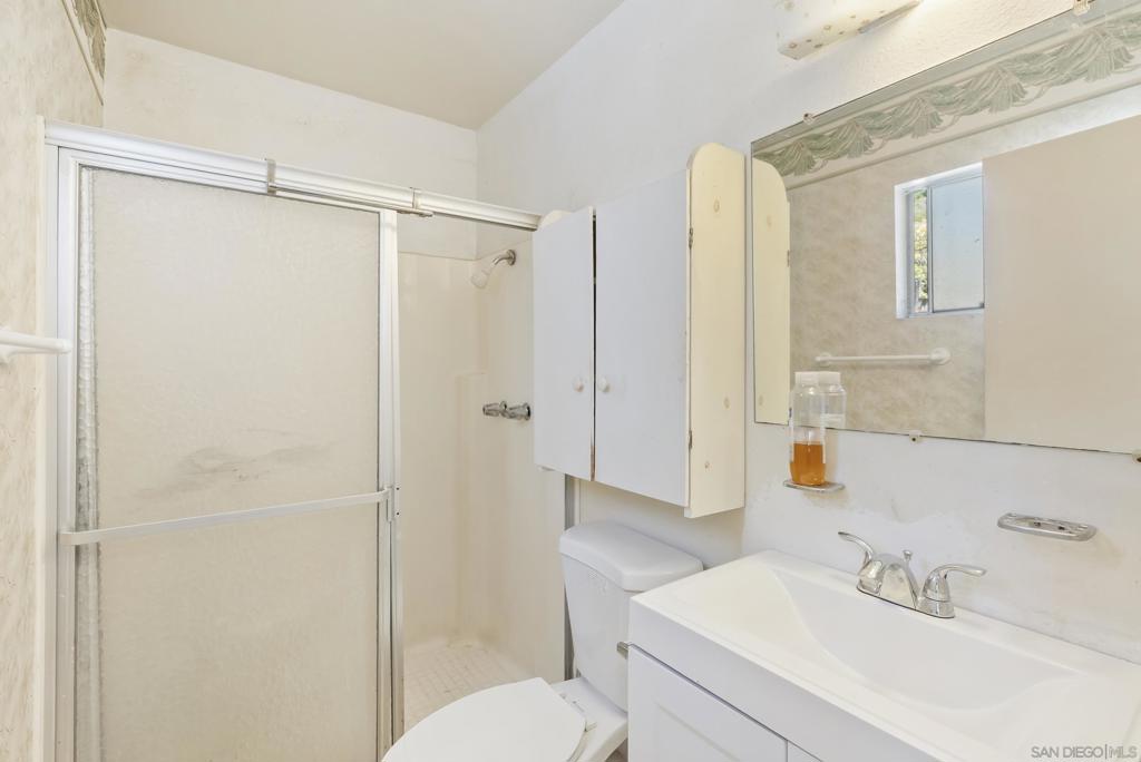 MLS #250035175SD img 23