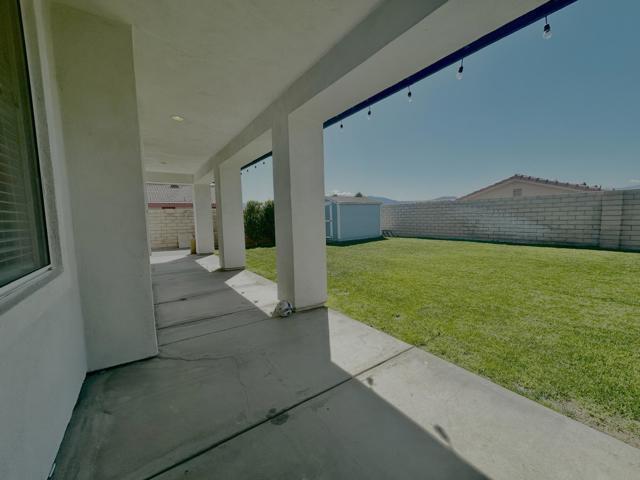 41575 Ashford Place Place, Indio CA: https://media.crmls.org/mediaz/03ba3b5e-b471-4109-bc36-740d8ef4684f.jpg