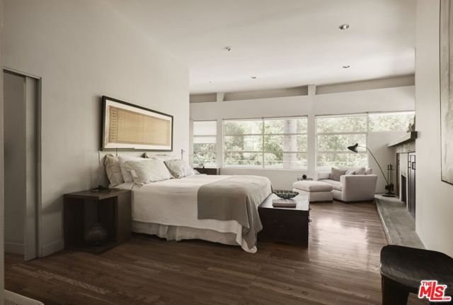 0 Willow Glen Road, Los Angeles CA: https://media.crmls.org/mediaz/03bb8c03-d7df-42c0-a20b-4c194c1c9a6e.jpg
