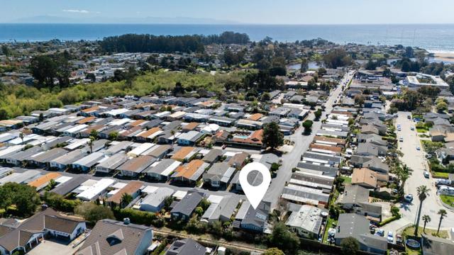 2435 Felt Street, Santa Cruz CA: https://media.crmls.org/mediaz/03bbaaa4-2f93-495b-9147-b27f0e939e3e.jpg