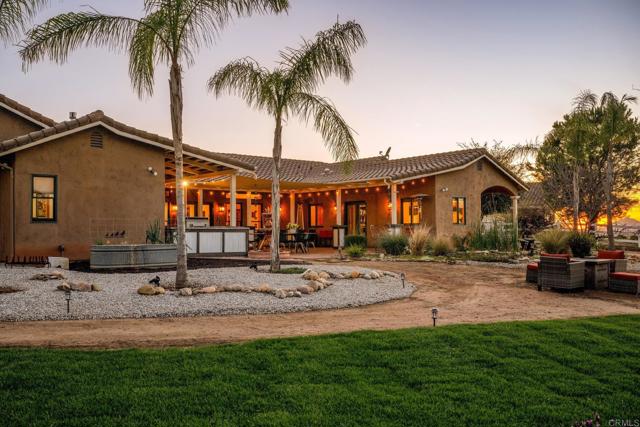 15636 Sage Hill Drive, Ramona CA: https://media.crmls.org/mediaz/03bbae9b-caa5-453a-8cd3-e6fd0dc99119.jpg