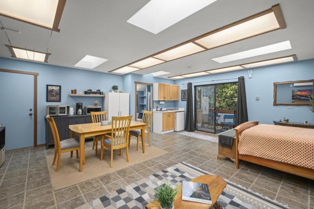 54789 Wildwood Drive, Idyllwild CA: https://media.crmls.org/mediaz/03bc37b4-a5c2-4b6e-af21-427b32a76e9a.jpg
