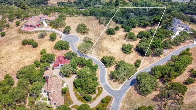 8340 Vista Monterra, Monterey CA: https://media.crmls.org/mediaz/03bc6ec5-c7b6-4f4e-94a1-6d6f085b1562.jpg