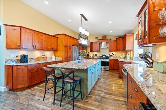 744 W Haverford Rd, Ramona CA: https://media.crmls.org/mediaz/03bc925a-d980-4ddb-86ba-8ab6ee7737de.jpg