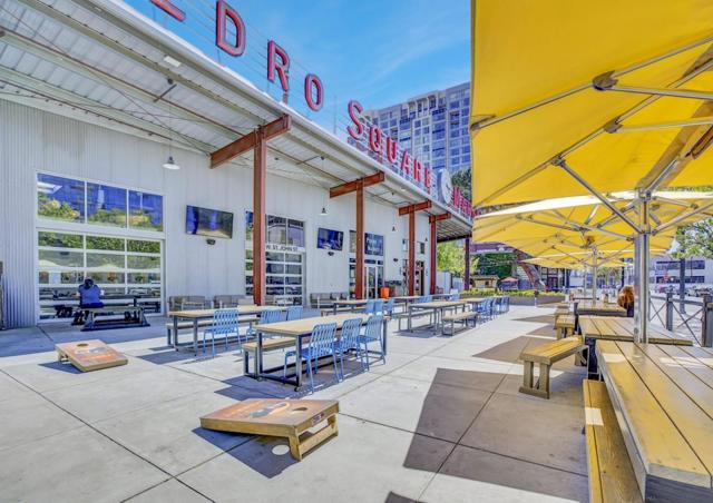 175 W Saint James Street, San Jose CA: https://media.crmls.org/mediaz/03bd8ded-aac0-4241-a4fd-7e29b9f0a305.jpg