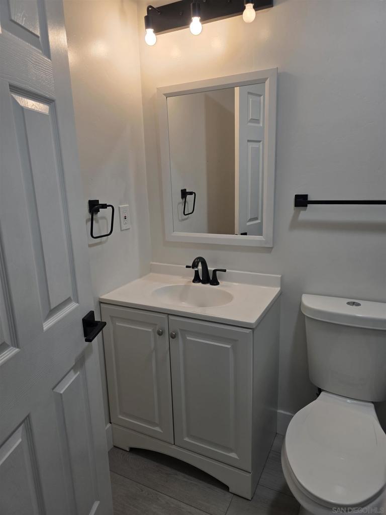 8430 Hydra Lane - photo 6