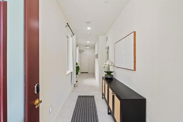 45099 Impress Common, Fremont CA: https://media.crmls.org/mediaz/03bfa759-5c50-4c05-a06f-c4e0f398bcfe.jpg