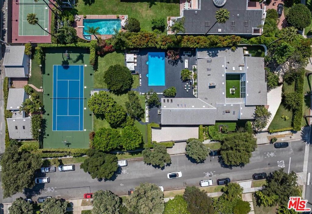 624 N Beverly Drive