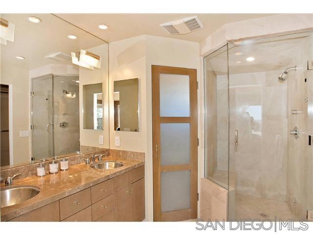 4246 TRIAS STREET, San Diego CA: https://media.crmls.org/mediaz/03c0f373-130d-4136-bedc-c439c69dd6e3.jpg