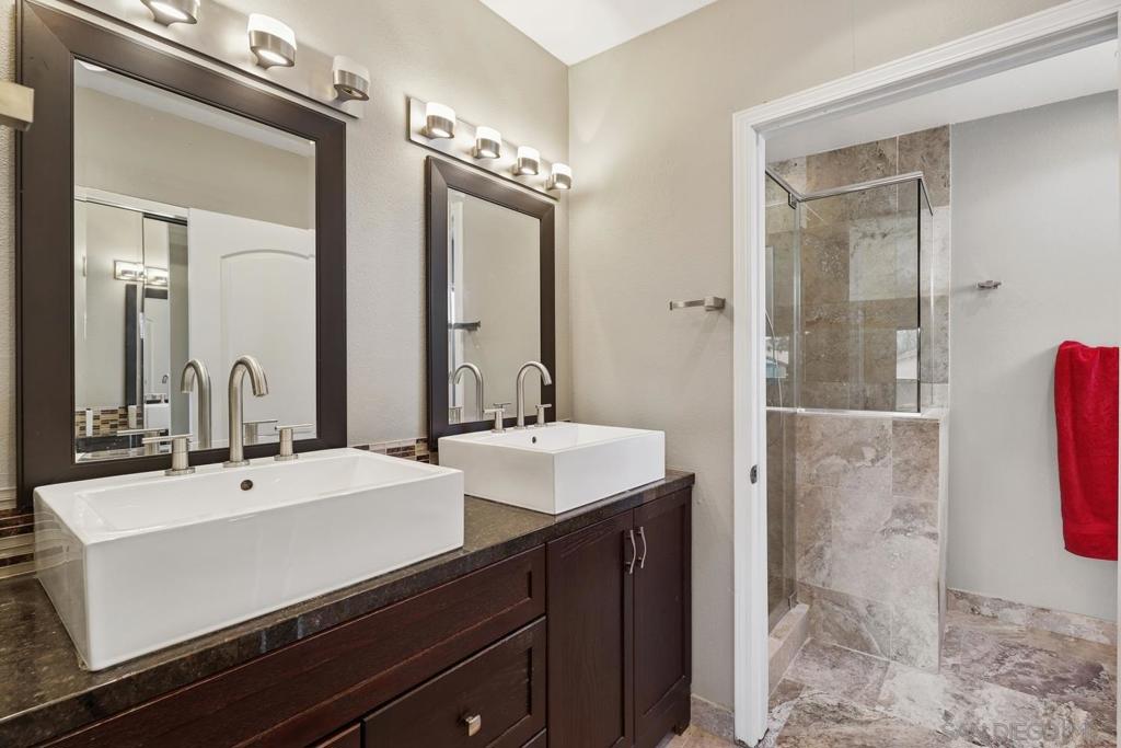 MLS #250031842SD img 11