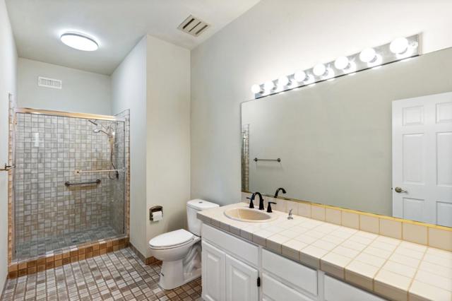 1035 Macadamia Drive, Hillsborough CA: https://media.crmls.org/mediaz/03c1f5c2-df5e-48c4-adf1-89b31661c284.jpg