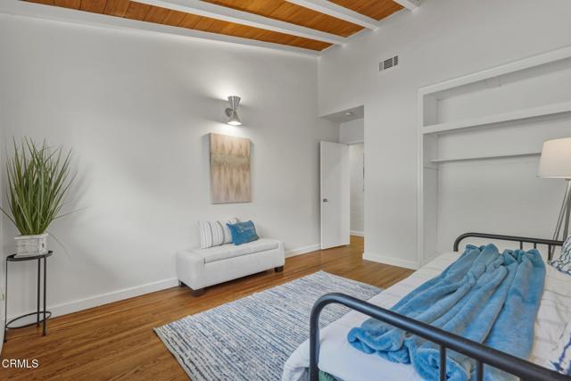 4487 Rising Hill Road, Altadena CA: https://media.crmls.org/mediaz/03c2339c-b847-400d-972d-59378735d240.jpg