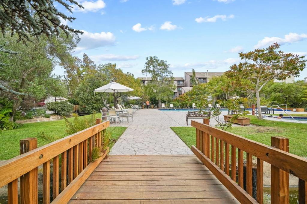 03C3559B 7Fc3 4Aad B3B5 E03A0Cfc52C4 2101 Shoreline Drive #437, Alameda, Ca 94501 &Lt;Span Style='BackgroundColor:transparent;Padding:0Px;'&Gt; &Lt;Small&Gt; &Lt;I&Gt; &Lt;/I&Gt; &Lt;/Small&Gt;&Lt;/Span&Gt;