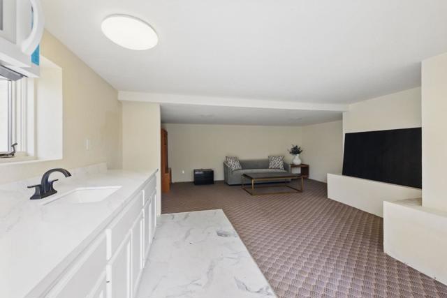 1035 Macadamia Drive, Hillsborough CA: https://media.crmls.org/mediaz/03c54294-6b1d-470a-8b24-2db3eadb5212.jpg