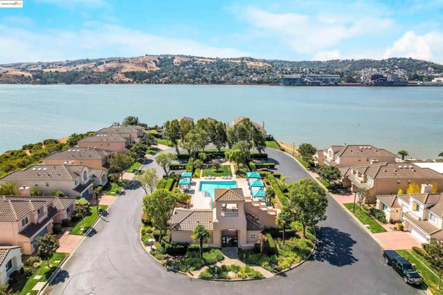 153 Camino Del Sol, Vallejo CA: https://media.crmls.org/mediaz/03c5f153-de9b-45a1-a8b6-3eb46d62f0c4.jpg