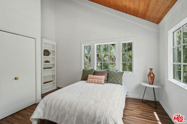 1527 Bainum Drive, Topanga CA: https://media.crmls.org/mediaz/03c60d49-2c30-4aa6-bc3a-a7181e37ceb6.jpg