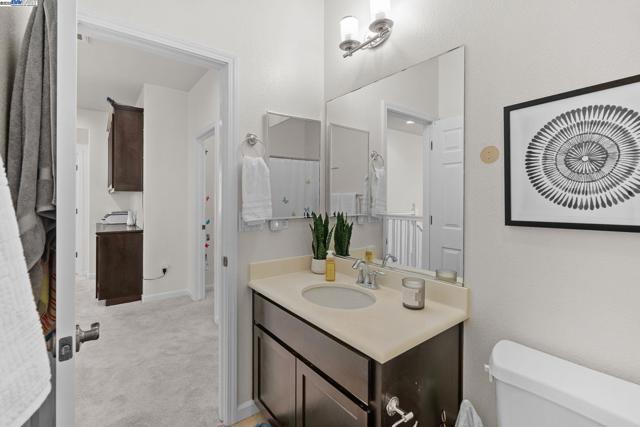 663 Falling Star Drive, Martinez CA: https://media.crmls.org/mediaz/03c614e0-c4ef-4f93-b9ce-a51c78e65c42.jpg