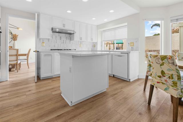 Image 17 of 53 For 3702 Southridge Way