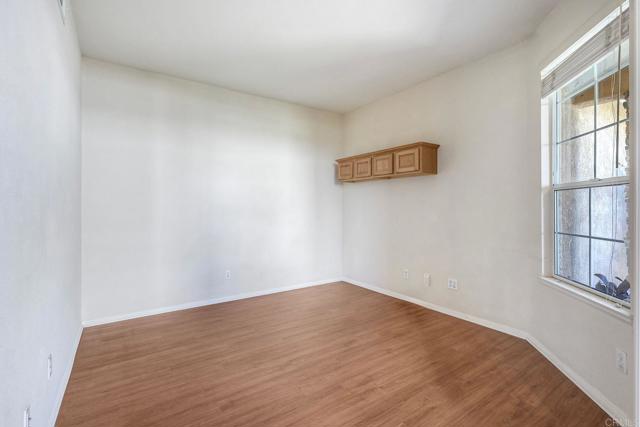 5141 Palmera Dr, Oceanside CA: https://media.crmls.org/mediaz/03c7e734-d911-4107-a500-5b167efcd204.jpg