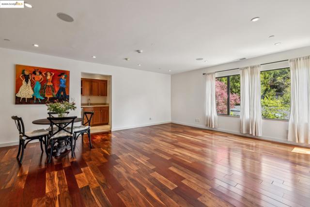 1015 Grand View Dr, Berkeley CA: https://media.crmls.org/mediaz/03c7f7e1-b840-4964-9f3b-5df040360a28.jpg