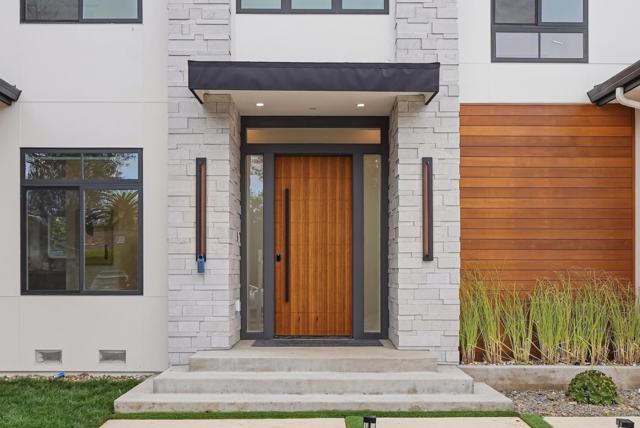 395 Martens Avenue, Mountain View CA: https://media.crmls.org/mediaz/03c901f8-06c8-401e-86be-3a62ce80642a.jpg