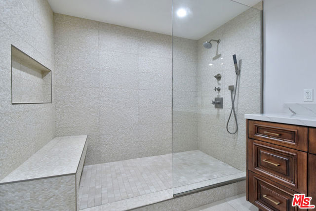 23637 Park Belmonte, Calabasas CA: https://media.crmls.org/mediaz/03c98e03-dc0f-4b5b-8f47-879dd94940bb.jpg