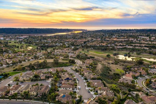 6911 Goldstone Rd, Carlsbad CA: https://media.crmls.org/mediaz/03c9aa6c-b53f-445d-9572-065f7cccfa7e.jpg