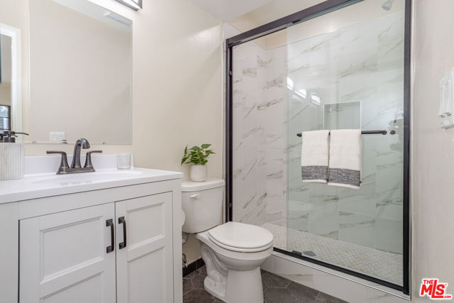 9140 Burnet Avenue, North Hills CA: https://media.crmls.org/mediaz/03cafc08-3ea8-407b-a8da-13feac07044e.jpg