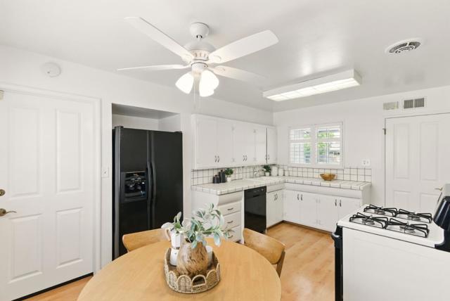 936 Greenwich Avenue, Sunnyvale CA: https://media.crmls.org/mediaz/03cbb788-fd8d-4bde-85ea-4d251457ea64.jpg