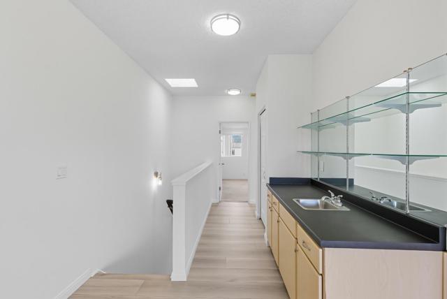 3550 Carter Drive, South San Francisco CA: https://media.crmls.org/mediaz/03cbee1a-d998-4c7a-a5a9-55bbe005a369.jpg