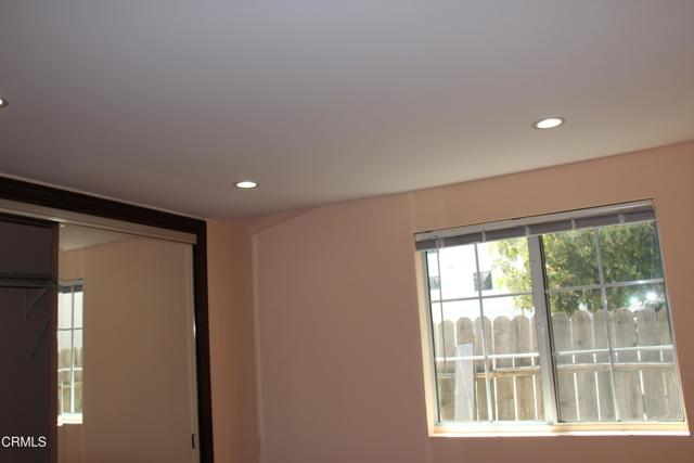 1726 1/2 Chevy Chase E Drive, Glendale CA: https://media.crmls.org/mediaz/03cbeea9-6a11-4fff-9186-79834a970677.jpg