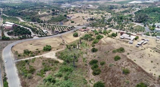 Detail Gallery Image 10 of 12 For 456 Grove View Rd, Oceanside,  CA 92058 - – Beds | – Baths