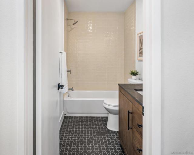10437 Hermanos Rd, San Diego CA: https://media.crmls.org/mediaz/03cc90ef-d35d-4b2b-a9bd-aea9f1a71b8b.jpg